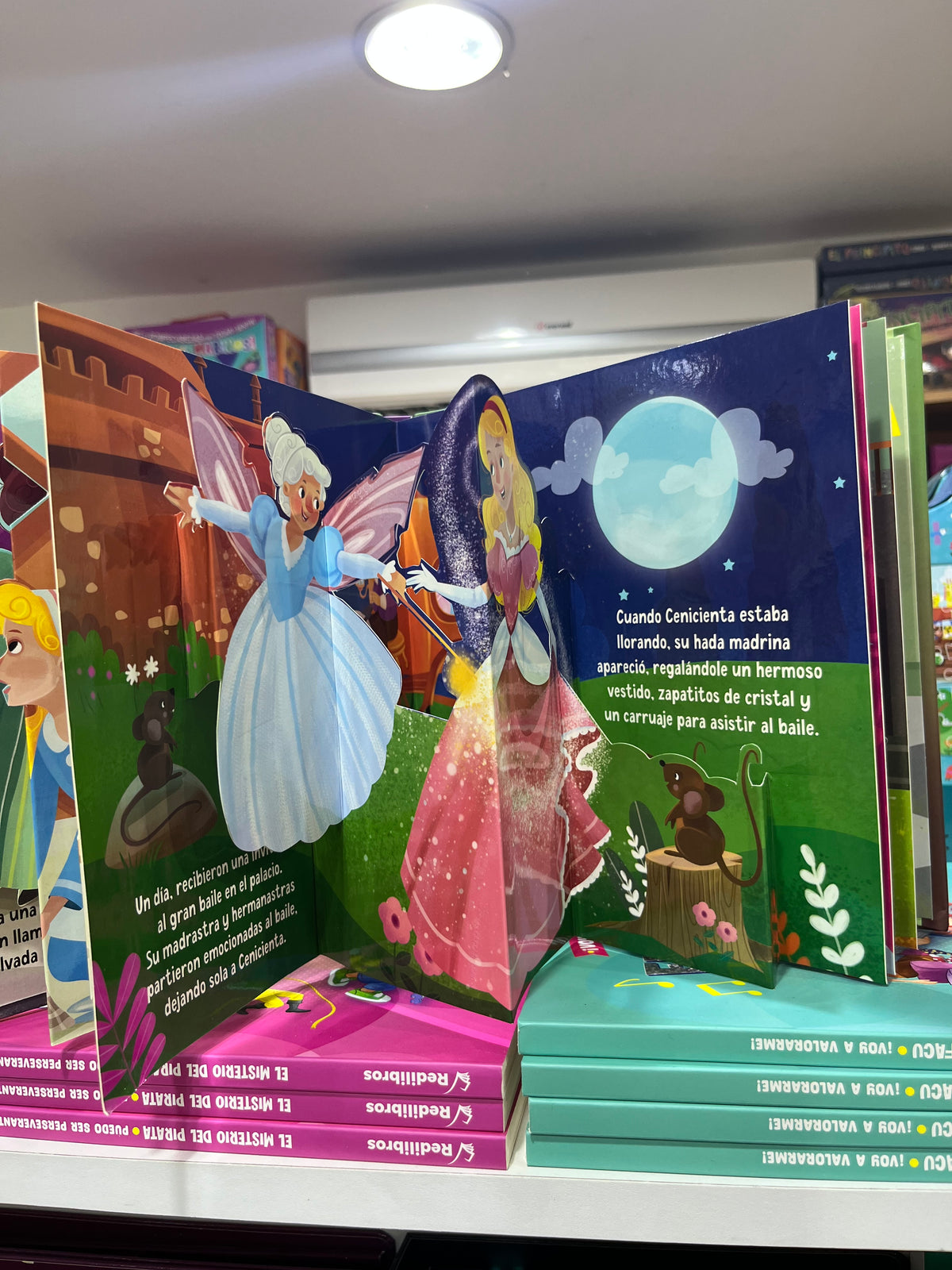 Cuento La Cenicienta Pop-Up con Imágenes 3D